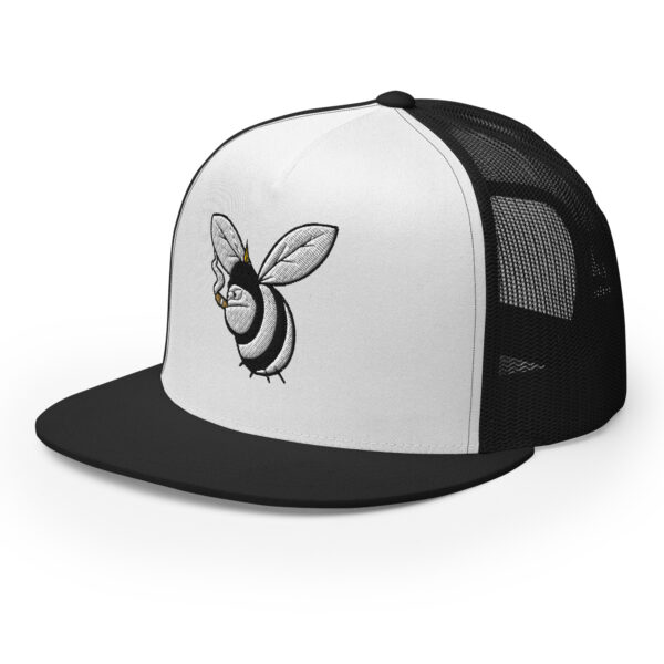 5-Panel Retro Bee Trucker Cap - Image 11